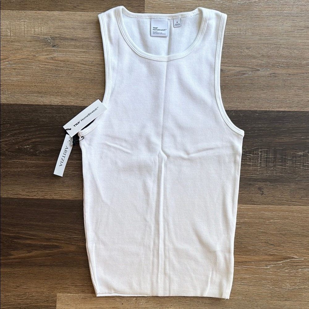 Aritzia TNA Homestretch Crew Hip tank